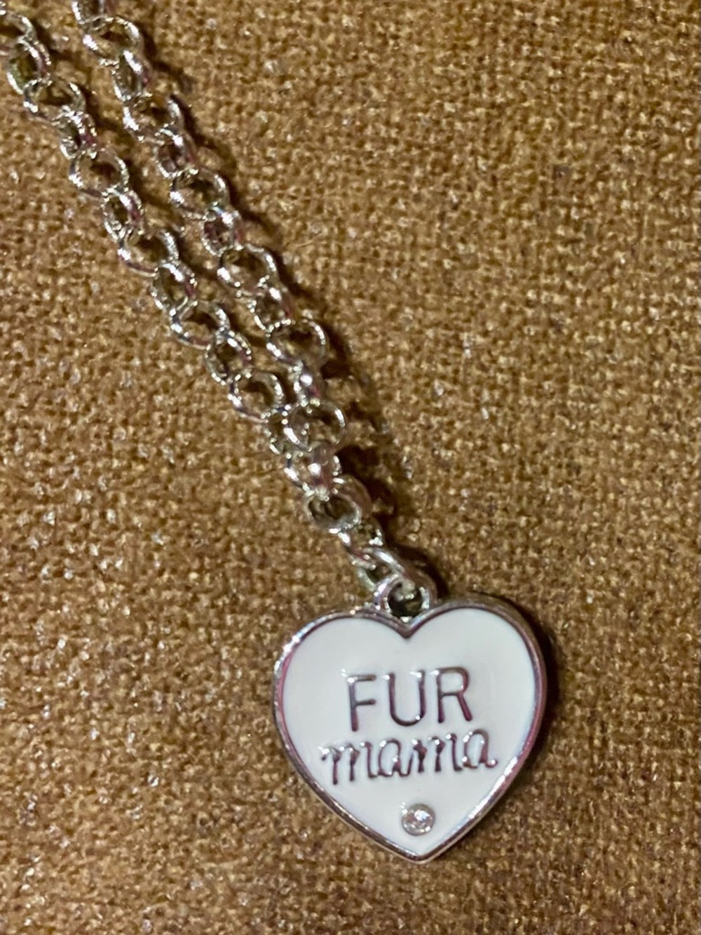 Fur mama pet theme heart pendant necklace - Picture 3 of 3